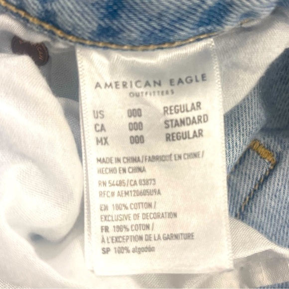 Women’s American Eagle 90s Slim Boyfriend Ripped Jeans - Picture 7 of 7